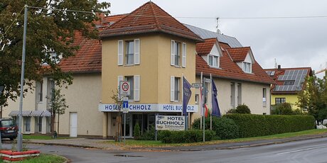 Ansicht Straße / Hotel Buchholz