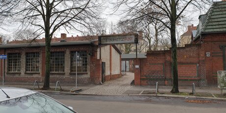 Ansicht Straße / Kühlspot Social Club