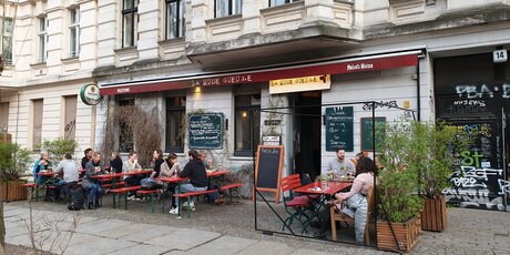 Ansicht Straße / La Muse Gueule