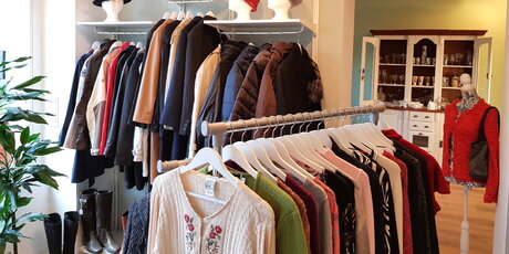 Innenansicht Second Hand Shop Neuer Tag - Neues Glück