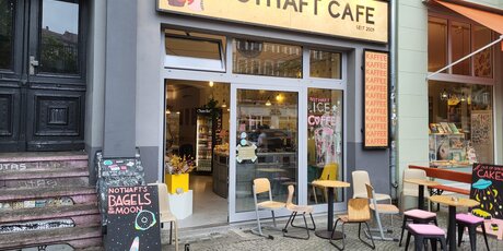 Ansicht Straße / Nothaft Café