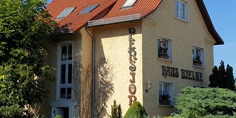 Ansicht Straße / Pension "Haus Bielke"