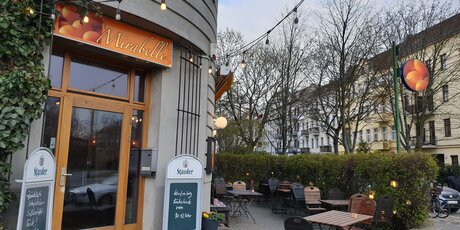 Ansicht Straße / Restaurant Mirabelle
