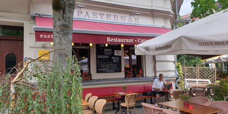 Ansicht Straße / Restaurant Pasternak