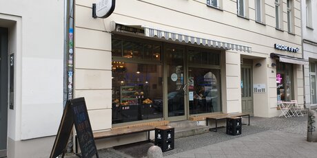 Ansicht Straße / Spro Scones Bakery & Coffee