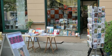 Eingangsfront Kunst-Buch Kollwitzplatz
