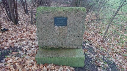 Gedenkstein Checkpoint Qualitz 