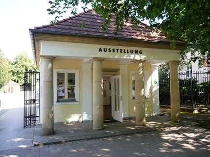Torhaus zum Schlosspark Schloss Schönhausen