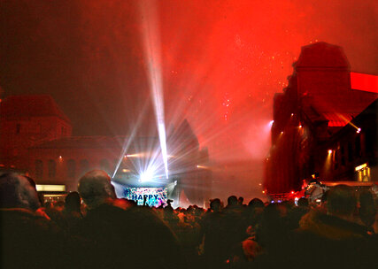 Silvester Party in der Kulturbrauerei Mensche und Bühne im Hof 2