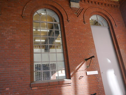Galerie neugerriemschneider Fenster