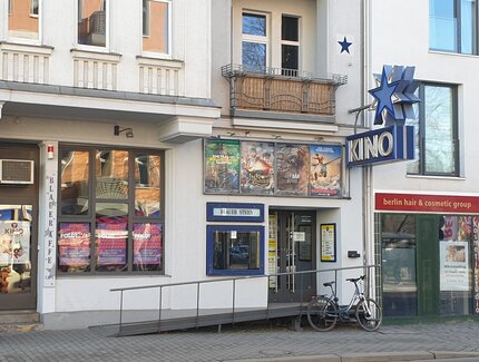 Ansicht Straße / Blauer Stern