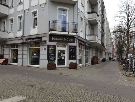 Ansicht Straße / Café Bäckerei Zuccherino