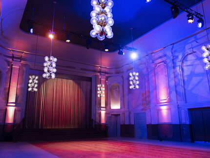 Festsaal - Kulturhaus PETER EDEL am Weißen See