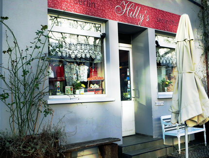 Außenansicht Eingang Hillys Secondhand