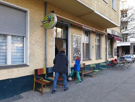 Ansicht Straße / Kulteis in der Stahlheimer Straße
