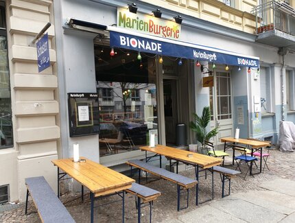 Ansicht Straße / MarienBurgerie