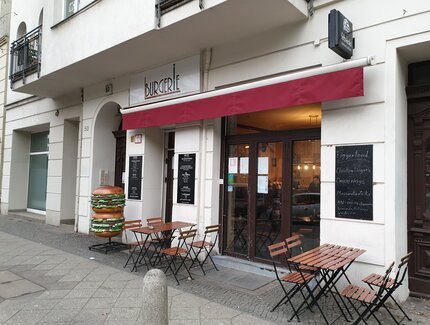 Ansicht Straße / Restaurant Burgerie