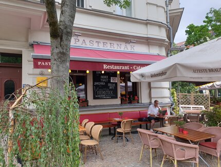 Ansicht Straße / Restaurant Pasternak