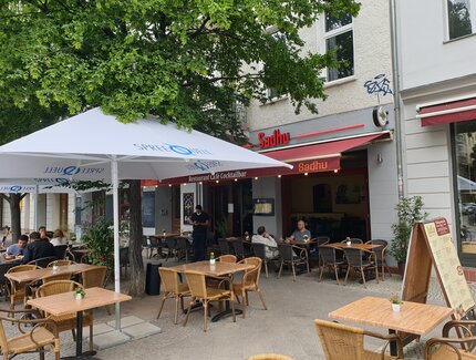 Ansicht Straße / Sadhu - Restaurant, Café & Bar