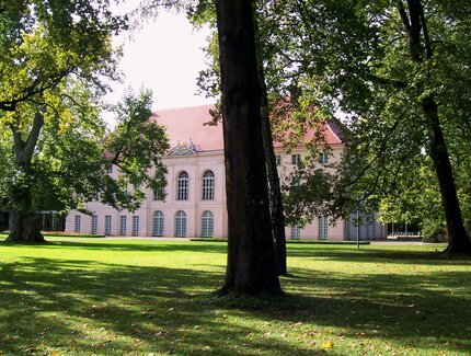 Schlosspark mit Schloss Schönhausen