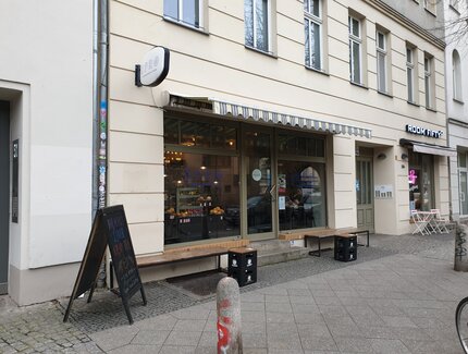 Ansicht Straße / Spro Scones Bakery & Coffee