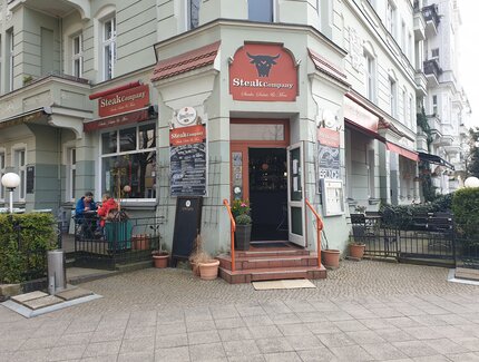 Ansicht Straße / Steak Company