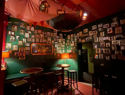 Trauerspiel Bar