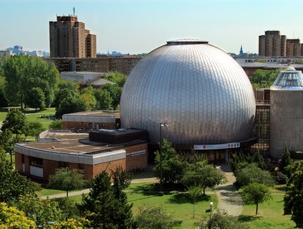 Ansicht Straße / Zeiss-Großplanetarium