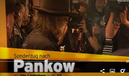 Ubahnwagen der Linie U2, innen Udo Lindenberg feiert mit Gästen